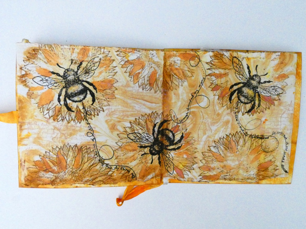 Collectors Edition - Number 26 - Queen Bee mini